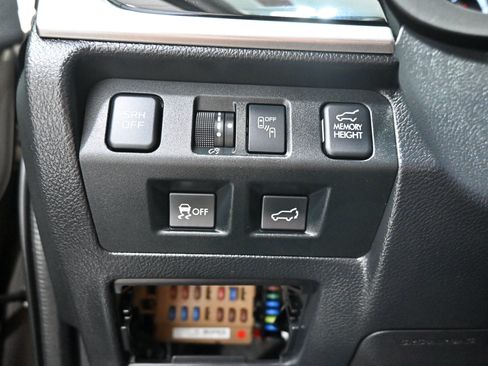 Used 2017 Subaru Forester 2.0XT Touring AWD/4WD image 9