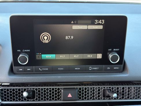 Used 2025 Honda Civic Sport image 29