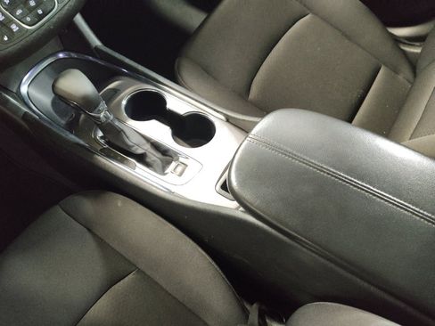 Used 2023 Chevrolet Malibu LT FWD image 26