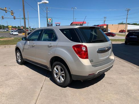 Used 2012 Chevrolet Equinox LS FWD image 5