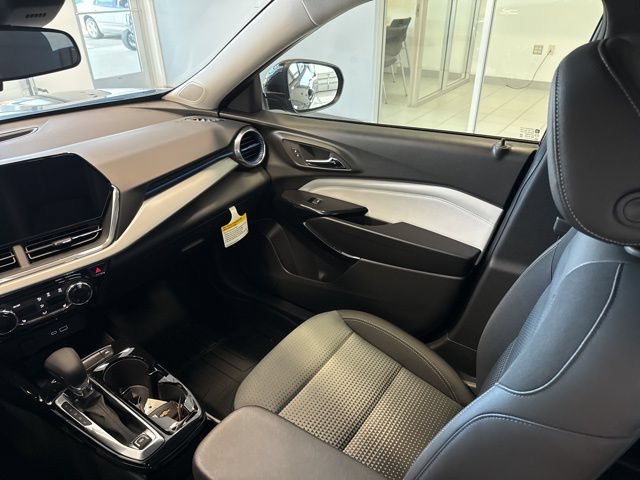 New 2026 Chevrolet Trax LT w/ Driver Confidence Package FWD image 19