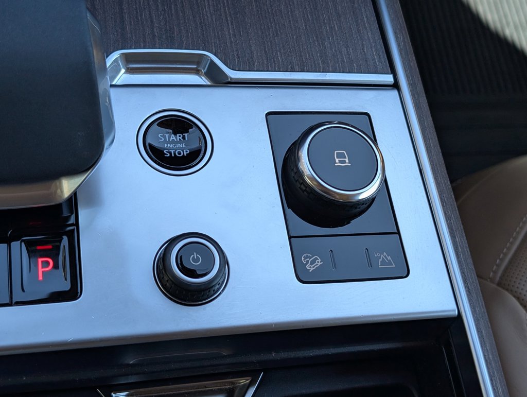 Used 2023 Land Rover Range Rover SE AWD/4WD image 19