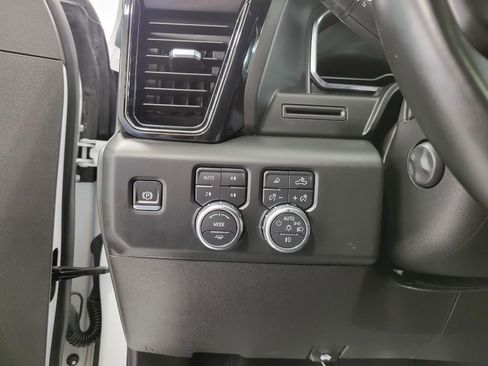 Used 2025 GMC Sierra 1500 AT4 w/ AT4 Preferred Package AWD/4WD image 12