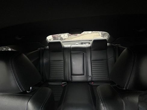 Used 2011 Dodge Challenger R/T image 23