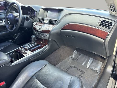 Used 2015 INFINITI Q70 3.7 image 11