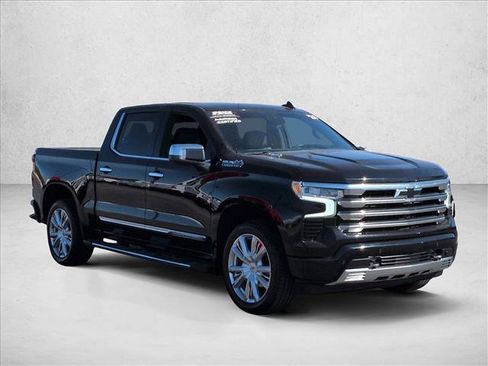Certified 2024 Chevrolet Silverado 1500 High Country w/ Technology Package AWD/4WD image 2