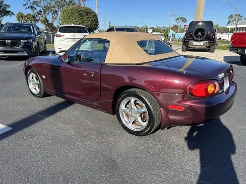 Used 2000 MAZDA MX-5 Miata image 4