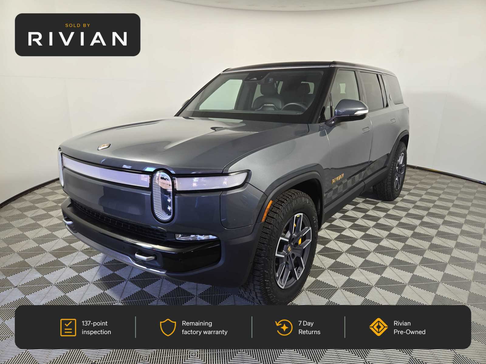 Used 2022 Rivian R1S Launch Edition Quad AWD/4WD image 1