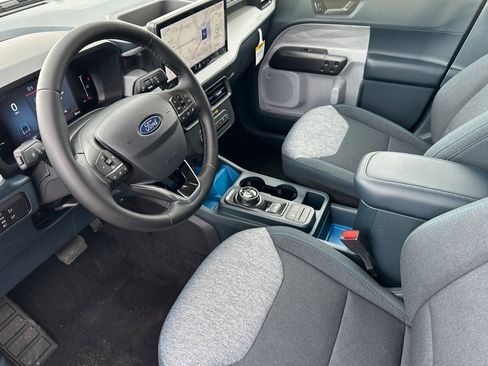 New 2026 Ford Maverick XLT image 9