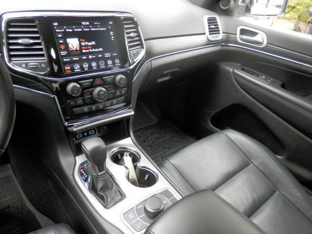 Used 2021 Jeep Grand Cherokee Limited AWD/4WD image 24