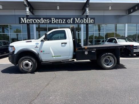 Used 2022 RAM 5500 Tradesman RWD image 1