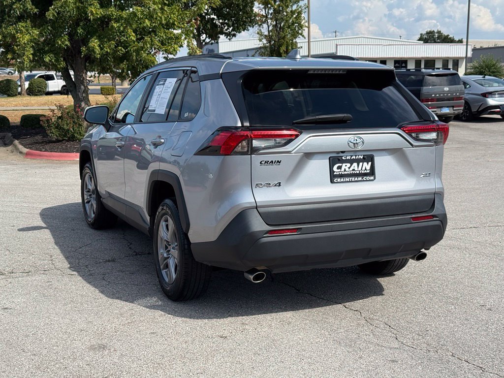 Used 2024 Toyota RAV4 XLE FWD image 5