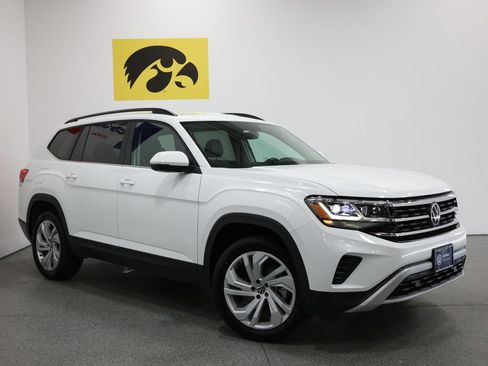 Certified 2023 Volkswagen Atlas SE AWD/4WD image 2