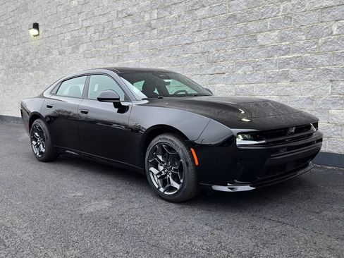 New 2026 Dodge Charger R/T w/ Blacktop Package AWD/4WD image 7