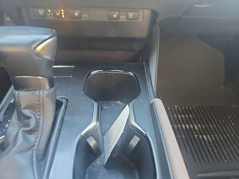 Used 2023 Lexus ES 350 w/ Premium Package image 16