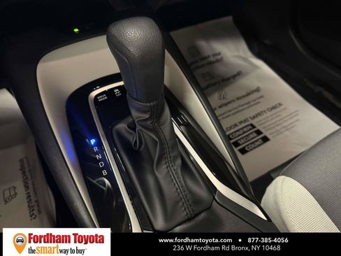 Used 2026 Toyota Corolla LE w/ LE Premium Package FWD image 28