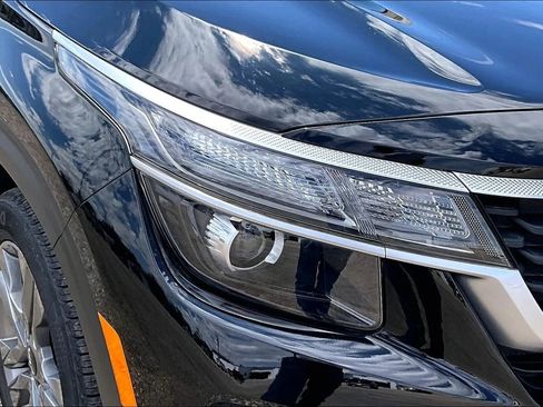 Used 2023 Kia Seltos LX AWD/4WD image 28