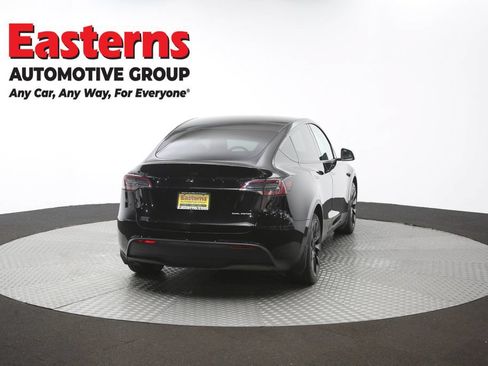 Used 2024 Tesla Model Y Long Range AWD/4WD image 33