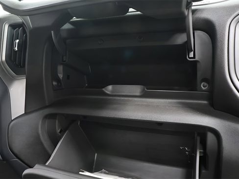 Used 2022 Chevrolet Silverado 2500 Custom image 23