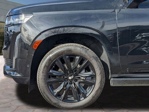 Used 2024 Cadillac Escalade Sport Platinum image 9