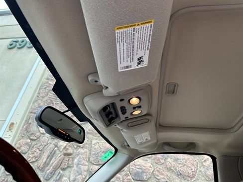 Used 2005 Cadillac Escalade AWD image 20