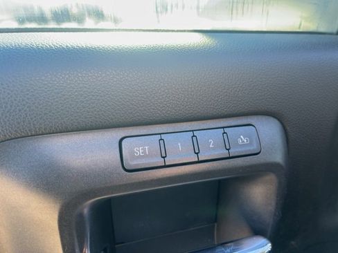 Used 2014 GMC Sierra 1500 SLT w/ SLT Crew Cab Value Package image 15