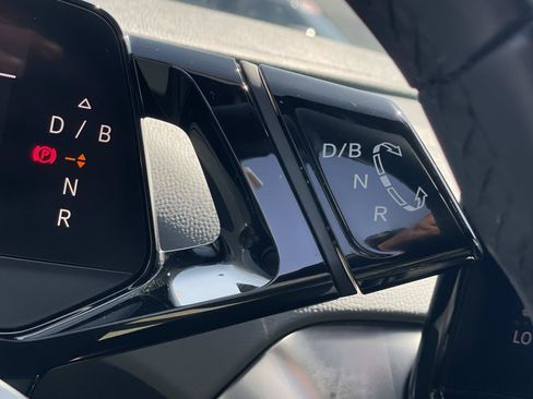 Certified 2022 Volkswagen ID.4 Pro RWD image 18