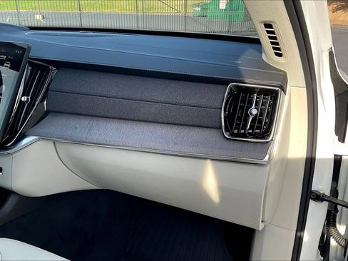 New 2026 Volvo XC90 T8 Ultra image 29