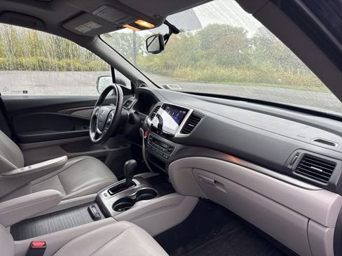 Used 2017 Honda Pilot EX-L image 12