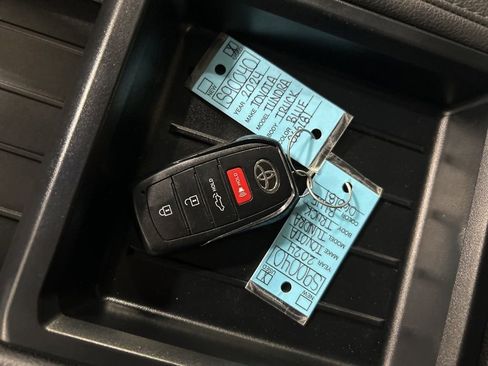 Used 2024 Toyota Tundra Limited image 22