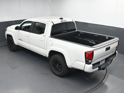Used 2022 Toyota Tacoma SR5 w/ Technology Package RWD image 36