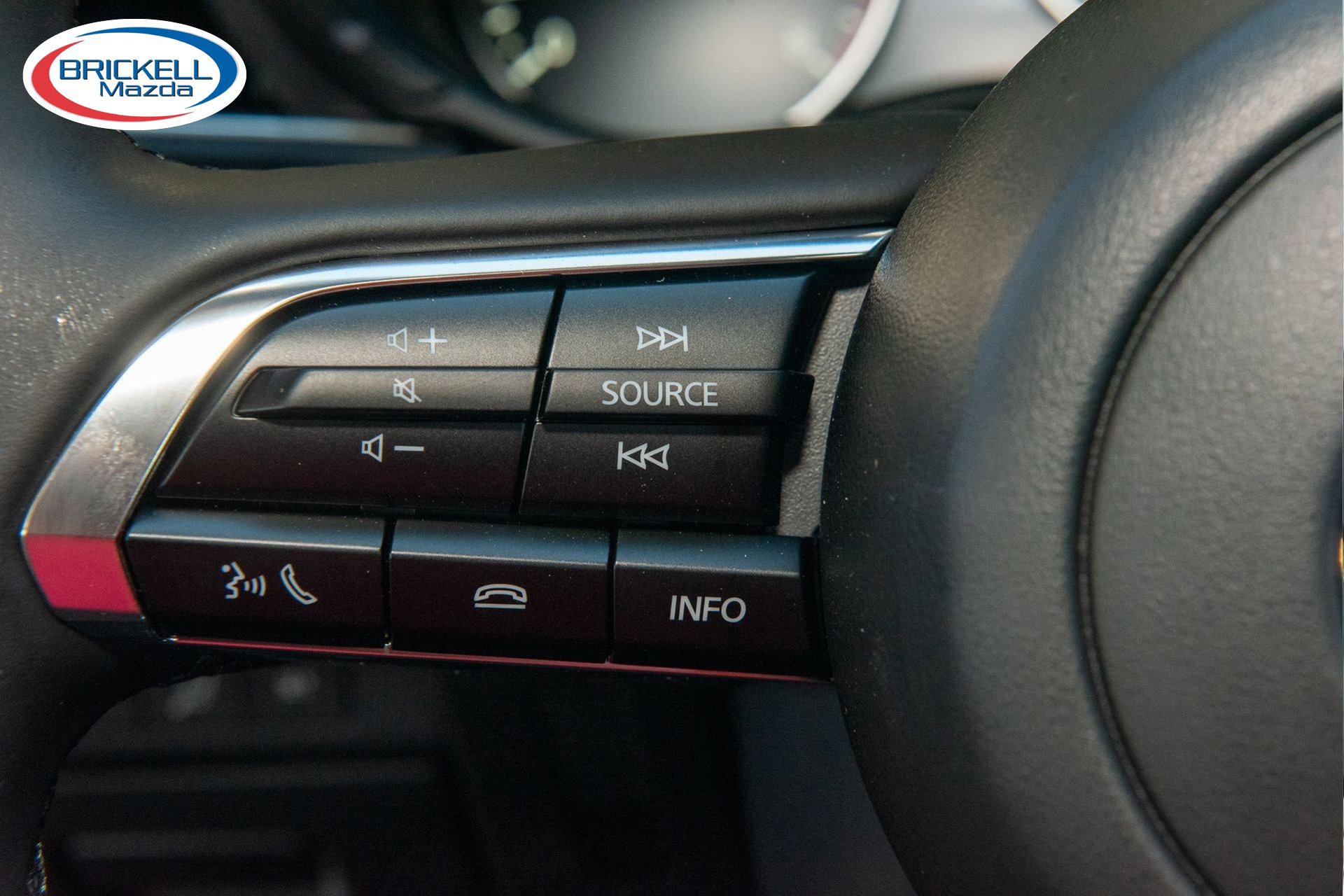 New 2025 MAZDA MAZDA3 2.5 S Hatchback w/ Premium Pkg FWD image 30