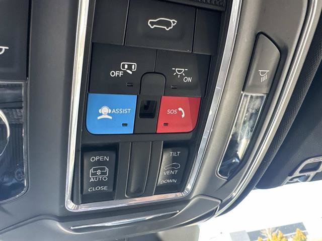 Used 2023 Jeep Grand Cherokee L Laredo AWD/4WD image 19