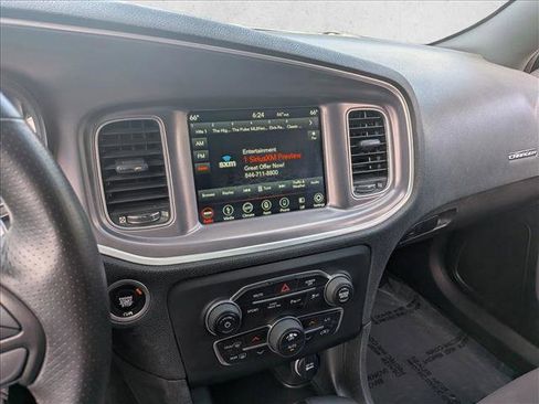 Used 2019 Dodge Charger GT image 12