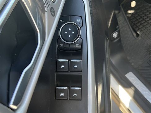 Used 2022 Ford Explorer Limited w/ Equipment Group 301A image 16