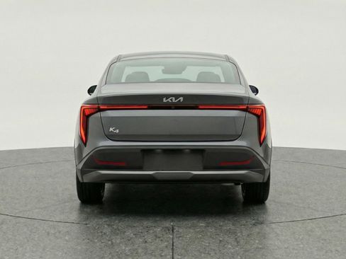 Used 2025 Kia K4 LXS image 7
