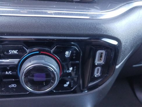 Used 2024 Chevrolet Silverado 3500 High Country w/ High Country Premium Package image 27