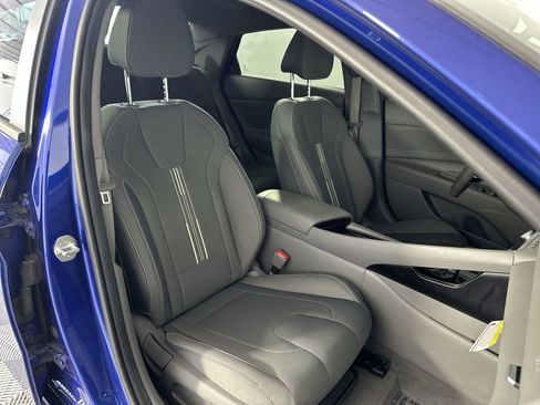 Used 2023 Hyundai Elantra SEL w/ Convenience Package image 27