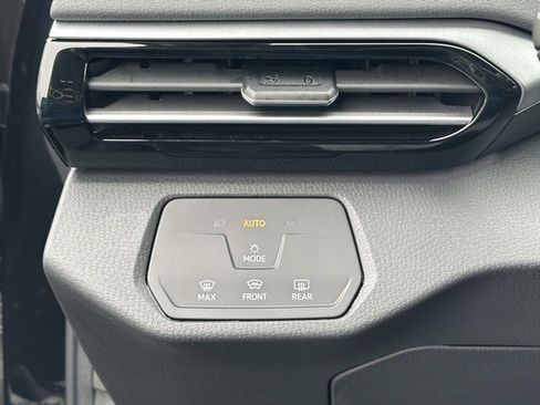 New 2025 Volkswagen ID.4 Pro image 20