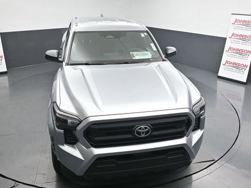Used 2024 Toyota Tacoma SR w/ SR Upgrade Package image 21