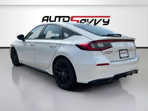 Used 2024 Honda Civic Sport image 5