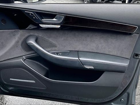 Used 2017 Audi A8 L 3.0T w/ Executive Package image 21