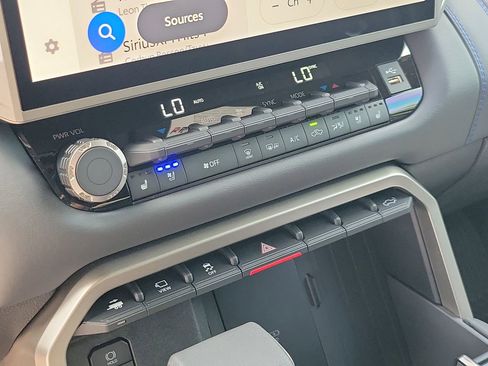 New 2026 Toyota Tundra Platinum AWD/4WD image 25