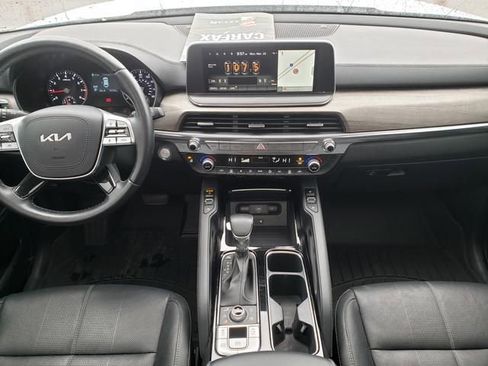 Used 2022 Kia Telluride EX w/ EX Premium Package image 16
