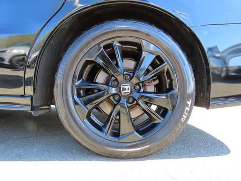 Certified 2023 Honda Odyssey Sport image 9