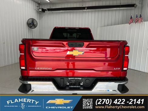 Used 2025 Chevrolet Silverado 3500 LTZ w/ LTZ Premium Package AWD/4WD image 4