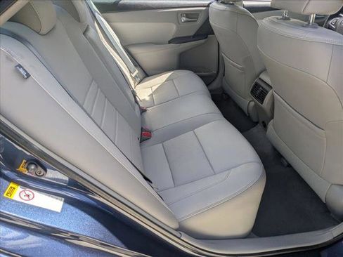 Used 2016 Toyota Camry XLE w/ Moonroof Package image 18