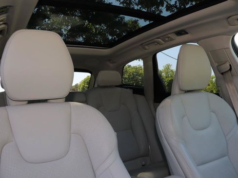 Used 2021 Volvo XC60 T5 Inscription w/ Protection Package Premier FWD image 39