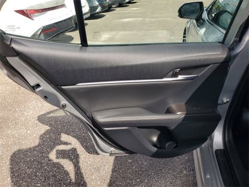 Used 2023 Toyota Camry XSE image 31