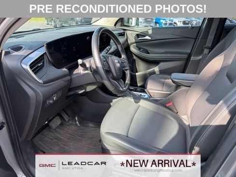 Used 2024 Buick Encore GX Preferred w/ Comfort Package AWD/4WD image 19